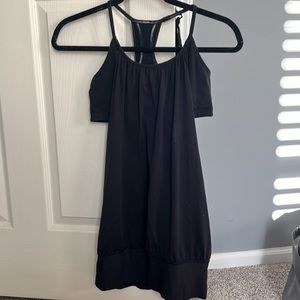 Lululemon Black Tank w Built in Sports Bra Size 6